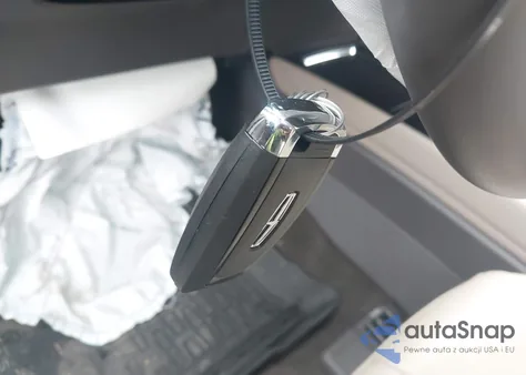 2022 Lincoln Corsair Standard z USA, uszkodzony, nr VIN 5LMCJ1D95NUL34834